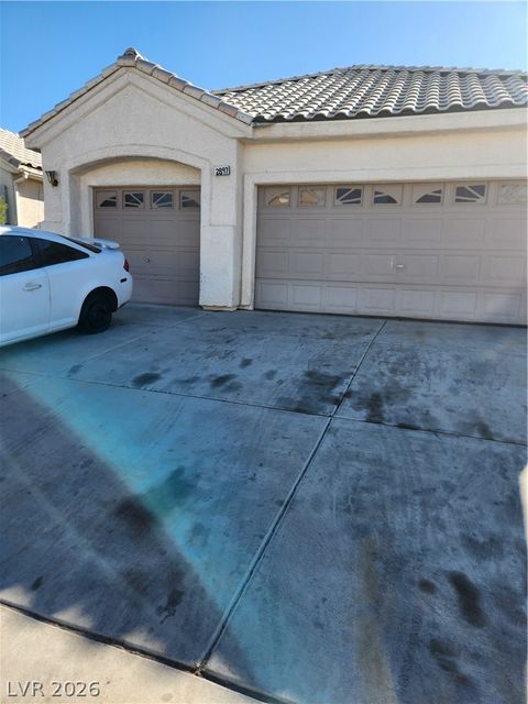 Homes For Sale - 2897 Sunlit Glade Avenue<br/> Henderson, NV 89074