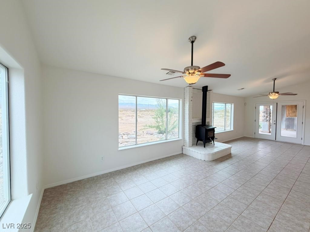 410 E Bluebird Avenue