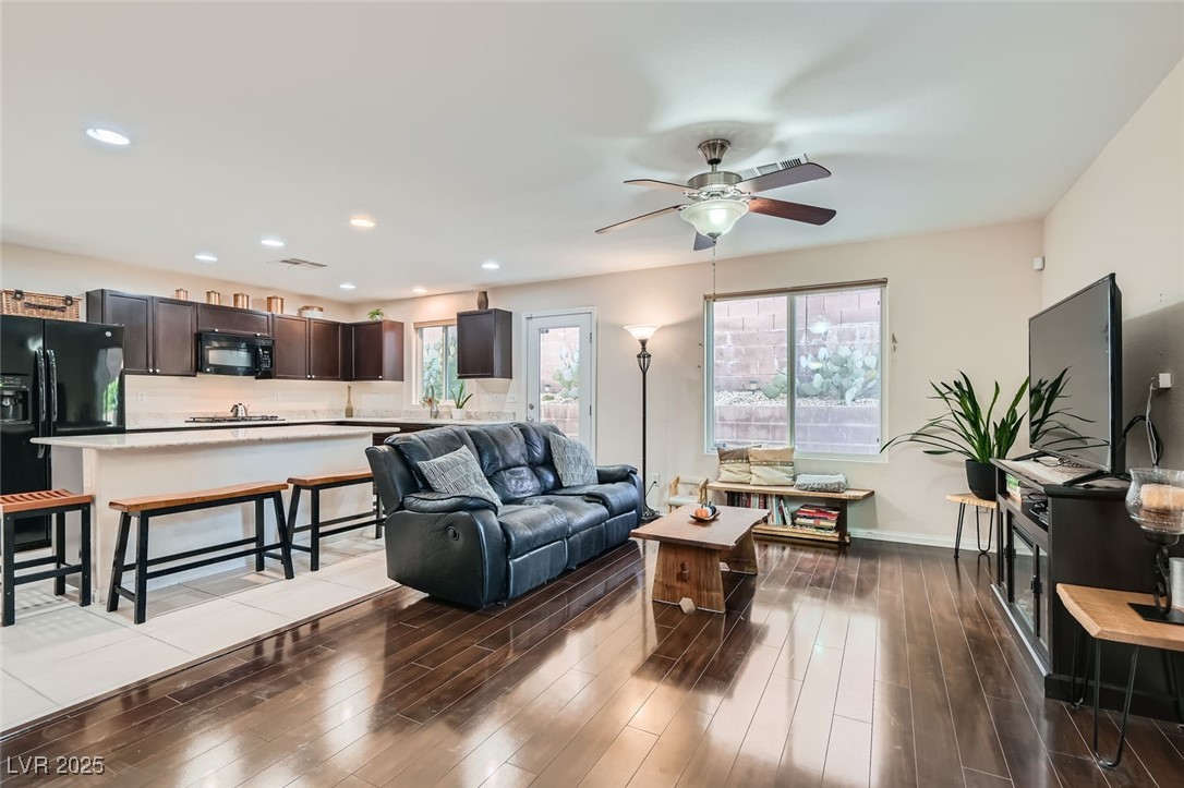 Las Vegas, Nevada 89129, United States, 3 Bedrooms Bedrooms, ,3 BathroomsBathrooms,Residential,Active,13127