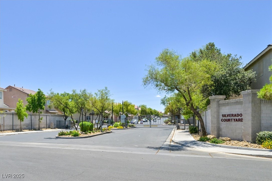 Las Vegas, Nevada 89183, United States, 2 Bedrooms Bedrooms, ,3 BathroomsBathrooms,Residential,Active,195935