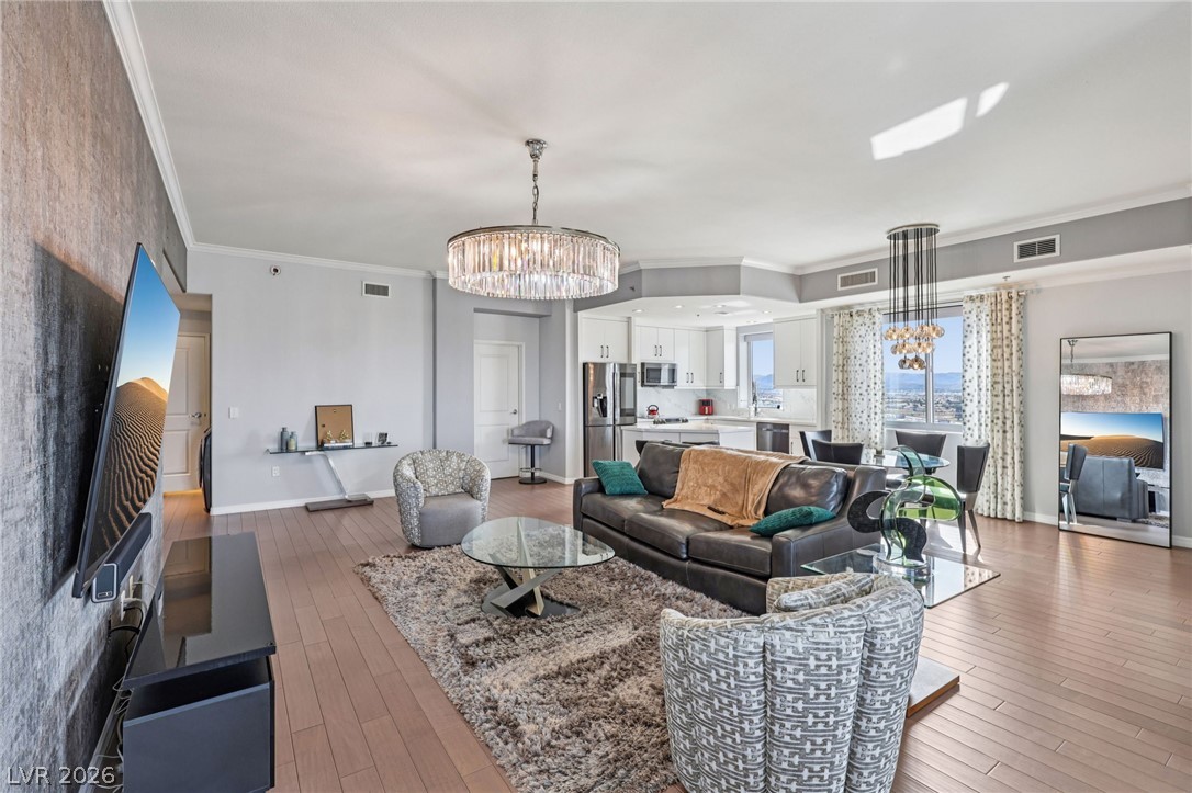 8255 Las Vegas Boulevard 2002