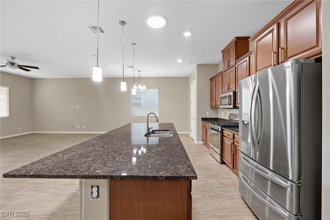 732 Rosewater Drive, Henderson, Nevada image 9
