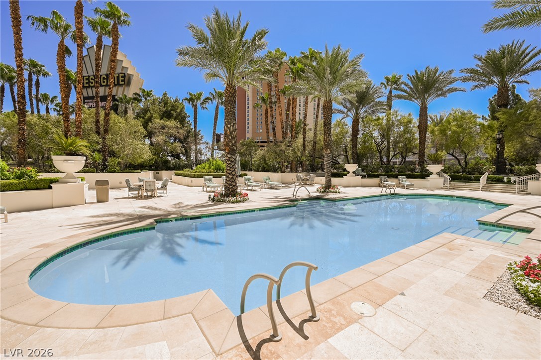2747 Paradise Road 104