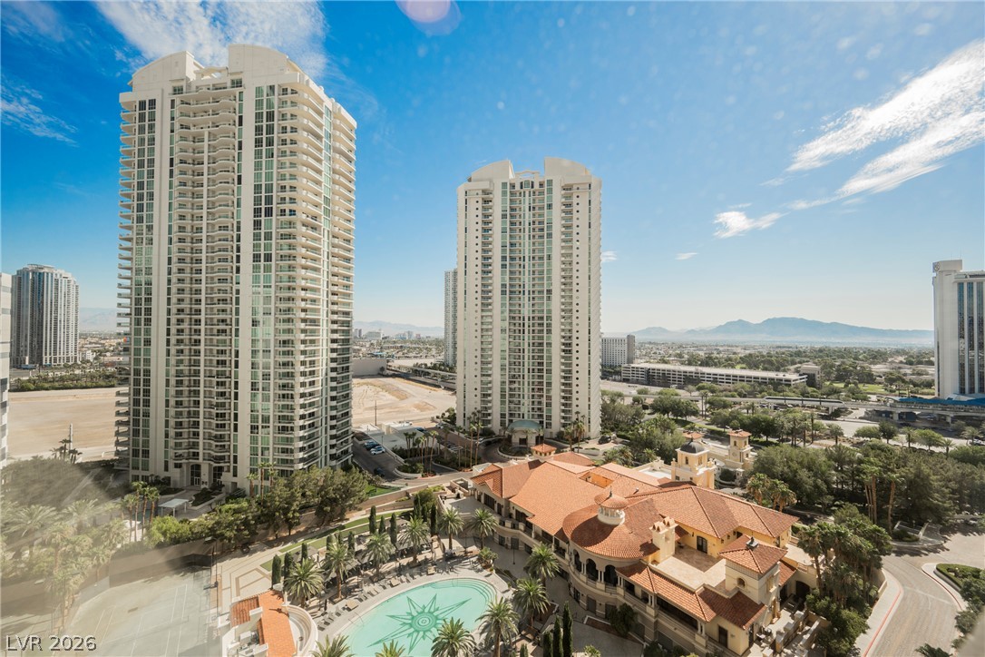 2747 Paradise Road 104