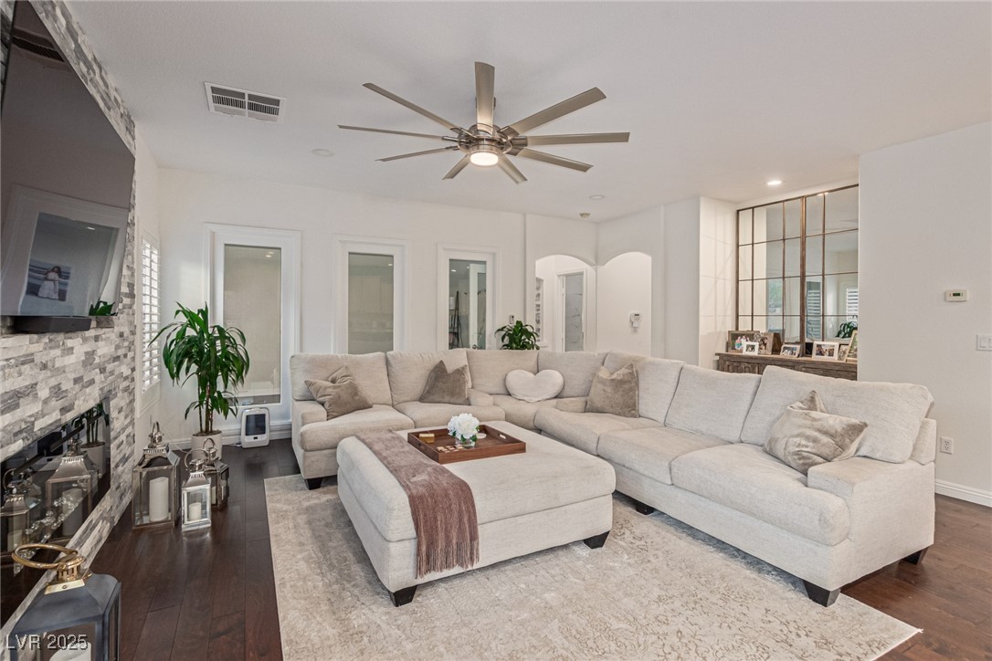 10772 Tin Mountain Court