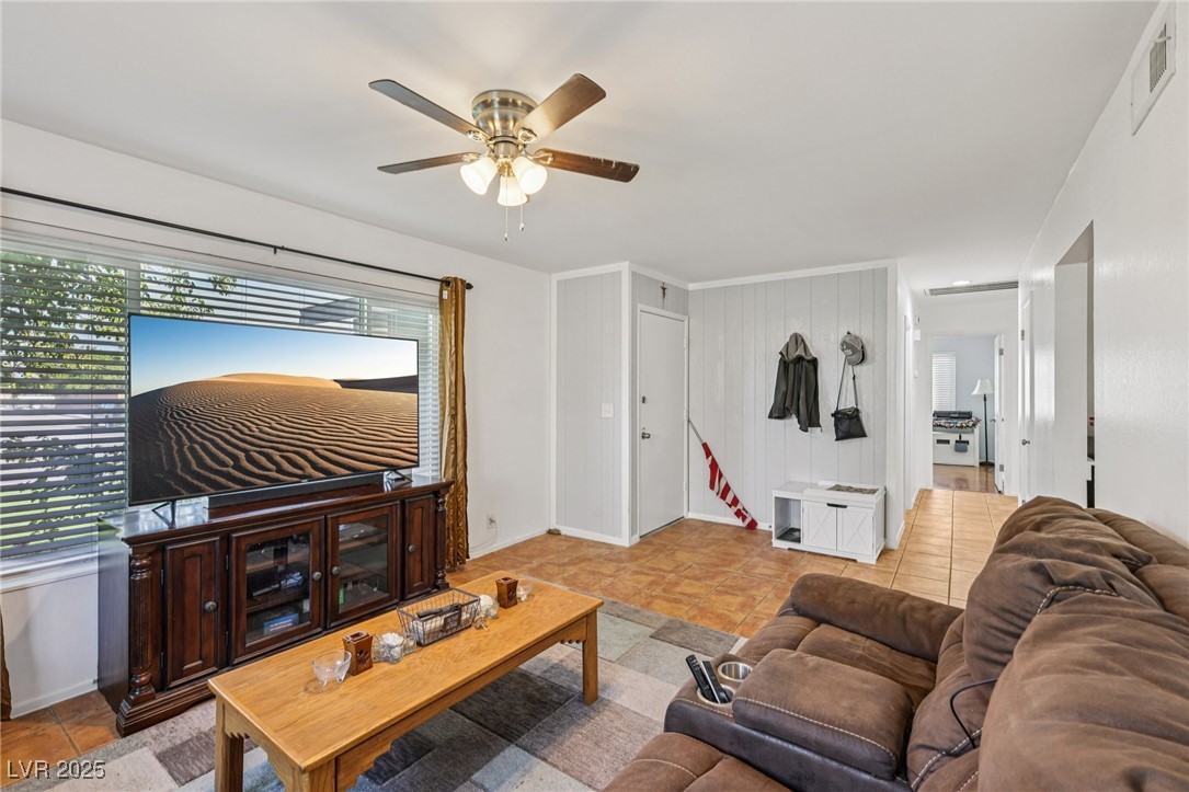 7247 Pleasant View Avenue