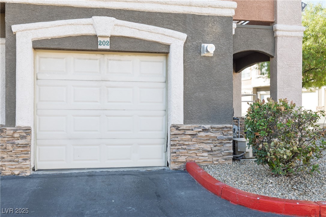 1508 Truett Street 202