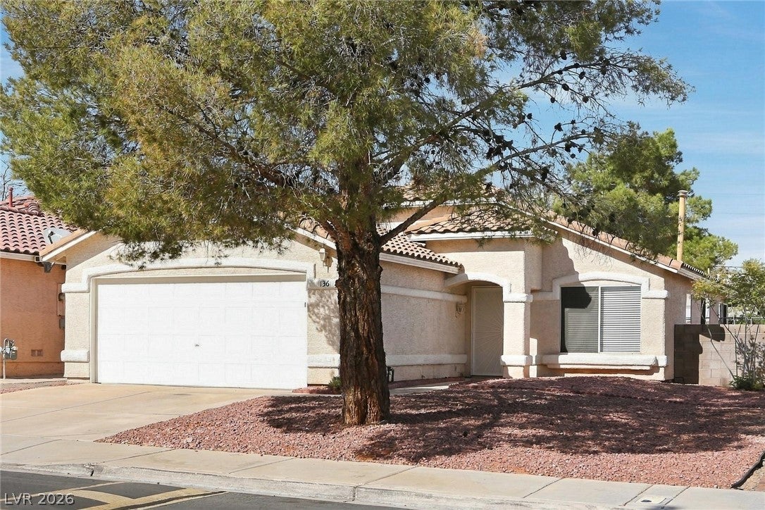 136 Zenith Point Avenue
