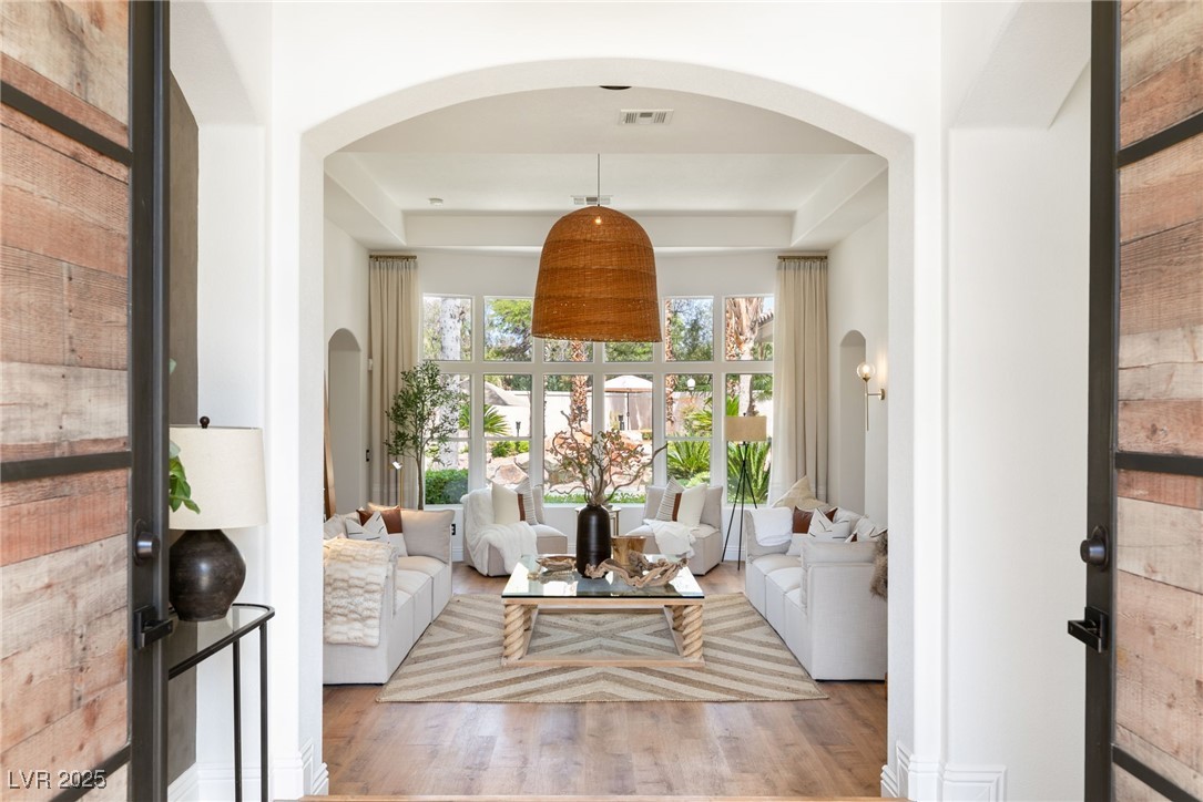 8211 Windsor Crest Court
