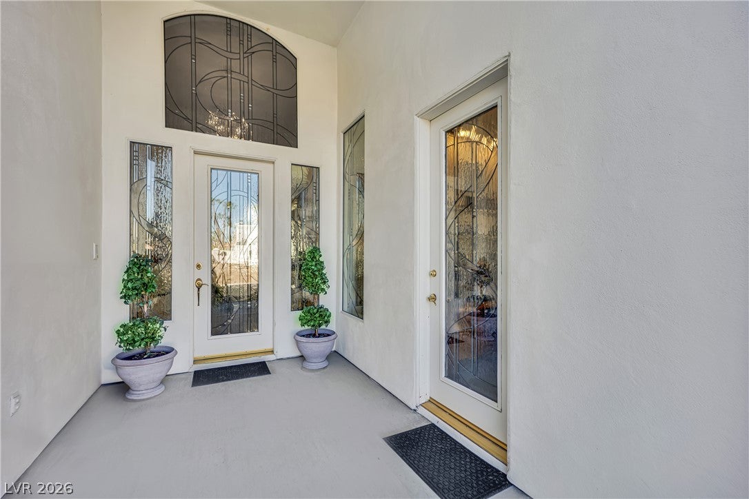 8125 Tiara Cove Circle