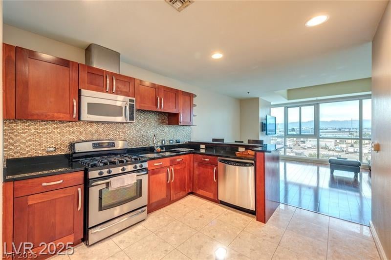 4525 Dean Martin Drive 604