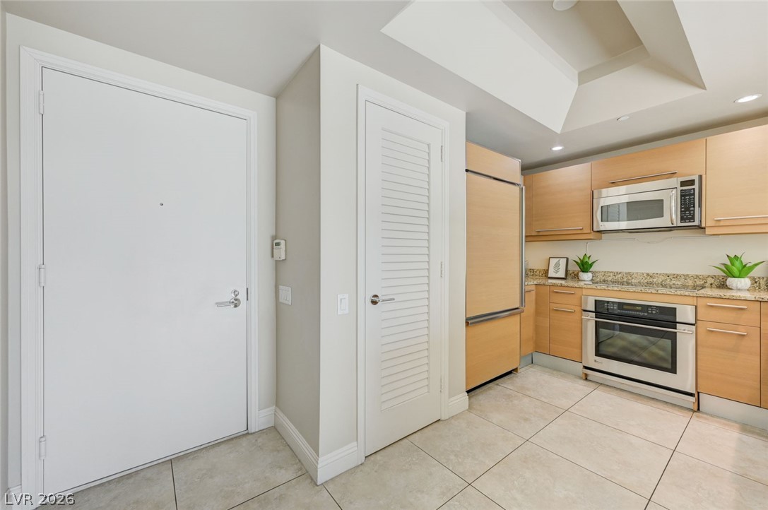 222 Karen Avenue 1503