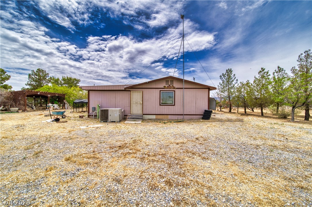 1610 W Vondell Drive