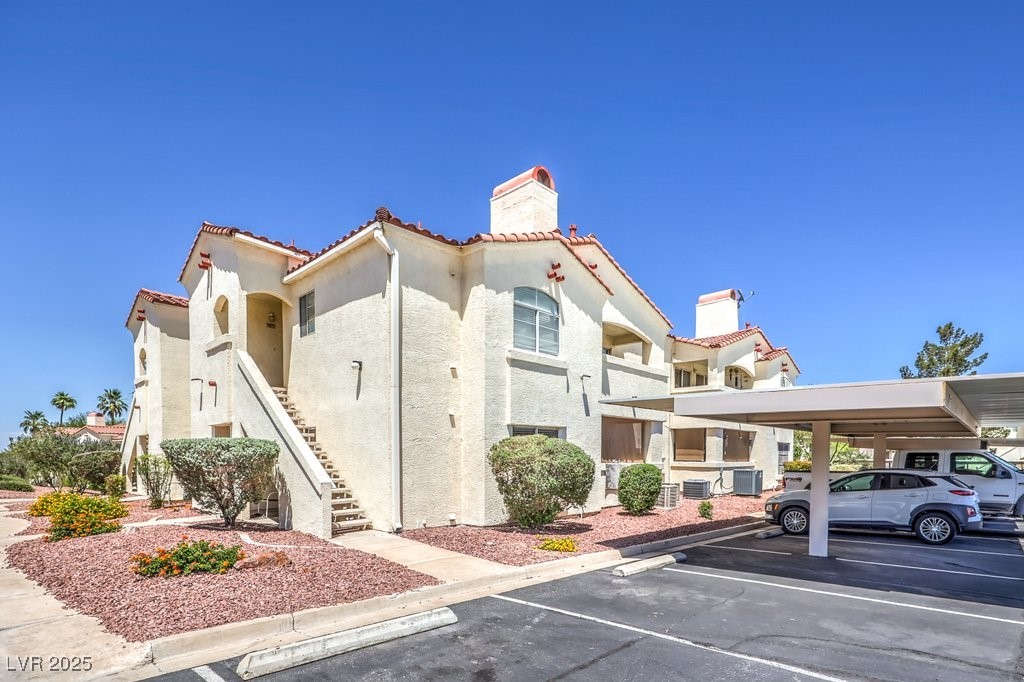 698 S Racetrack Road 1014
