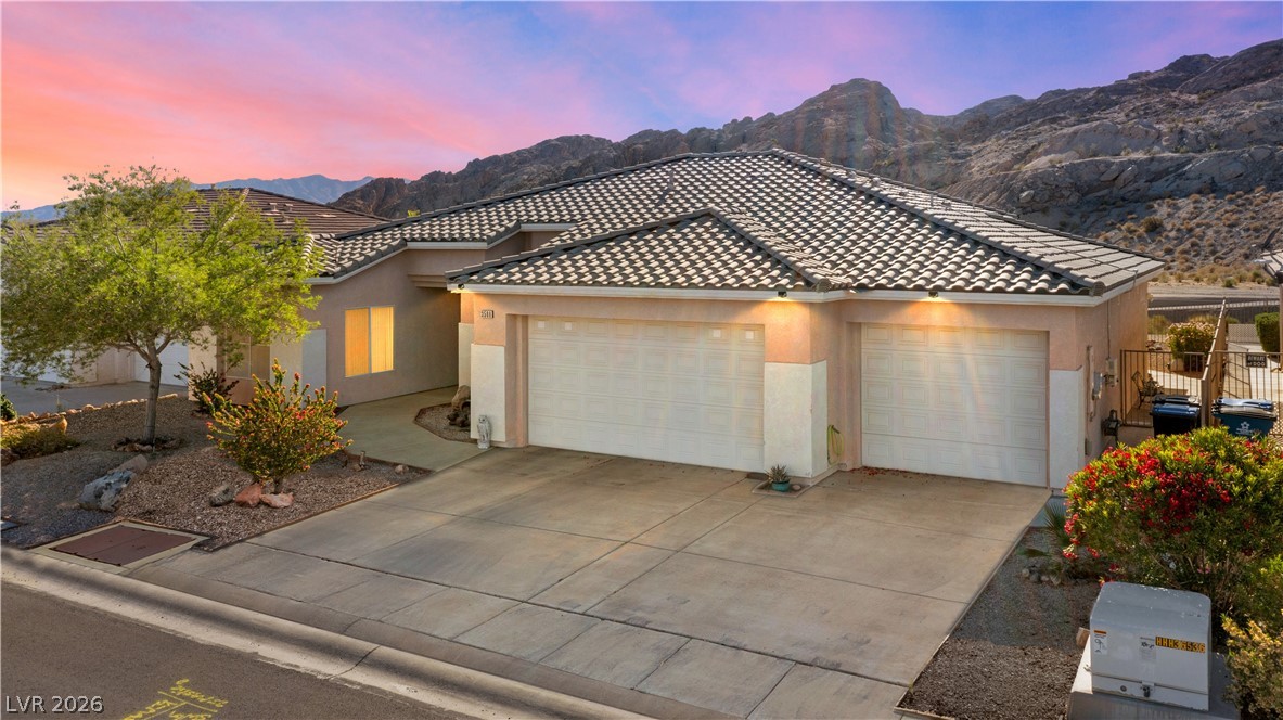 3589 Cottage Canyon Street