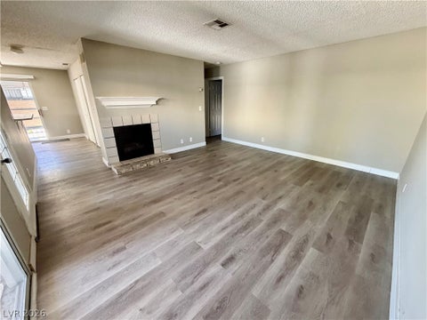 Townhouse For Sale - 213 N Lamb Boulevard #E<br/> Clark County, Las Vegas, NV 89110