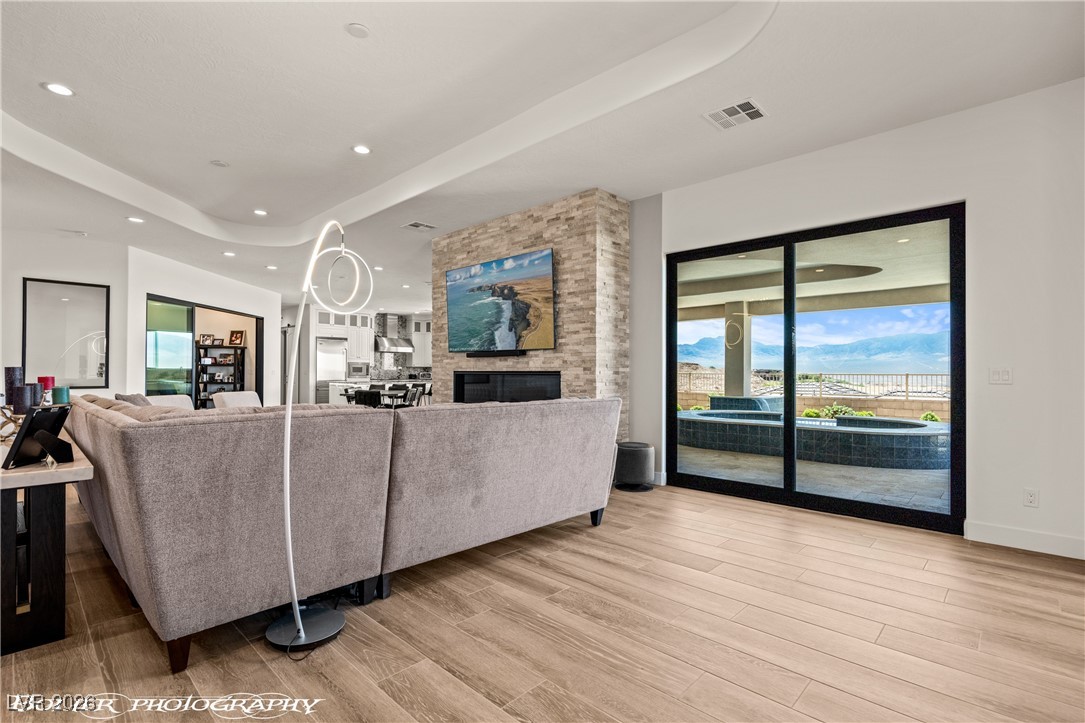 1464 Sanctuary Ridge