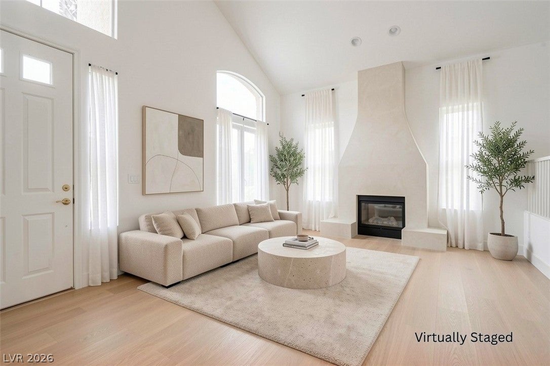 356 Lakewood Garden Drive