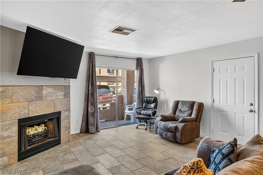 2232 Aspen Mirror Way 102