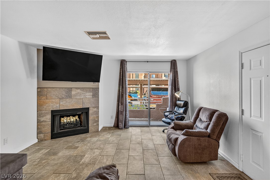 2232 Aspen Mirror Way 102