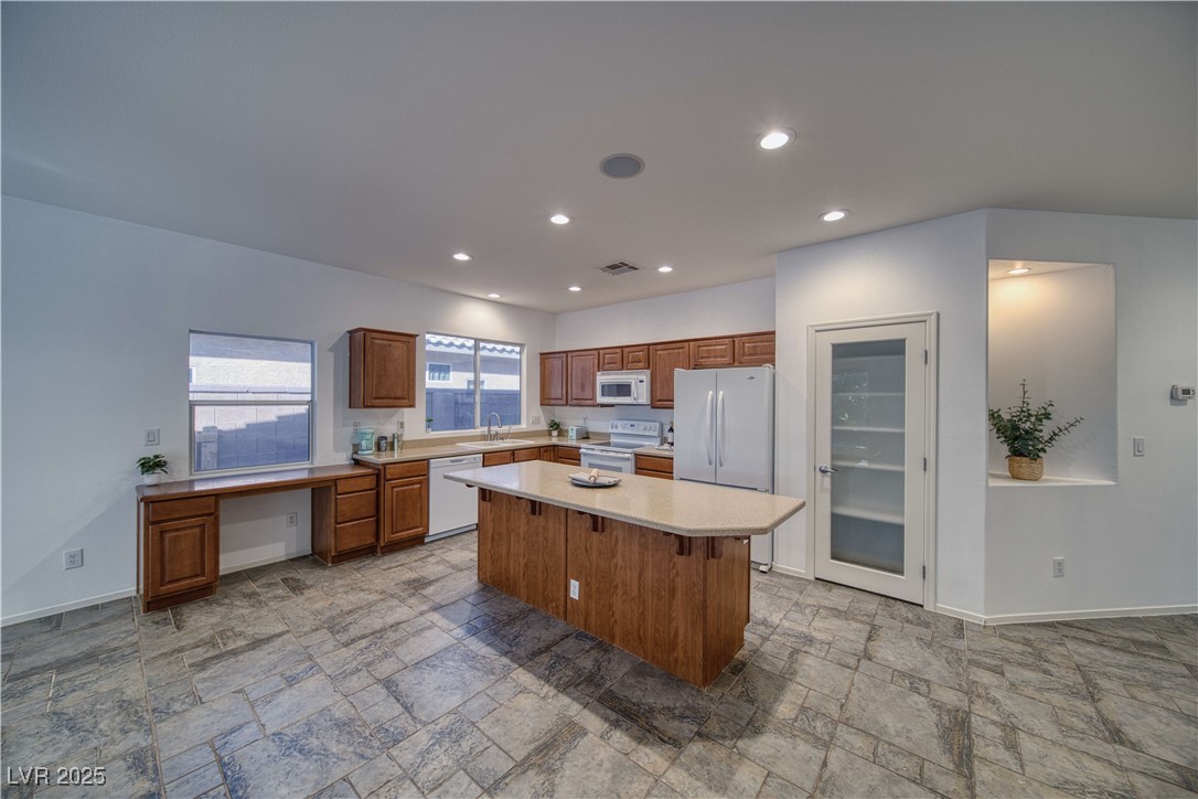 Pahrump, Nevada 89061, United States, 3 Bedrooms Bedrooms, ,2 BathroomsBathrooms,Residential,Active,240615