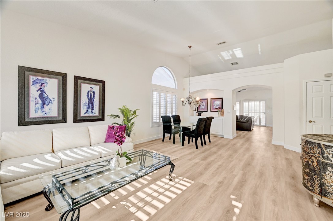 9178 Valley Spring Court