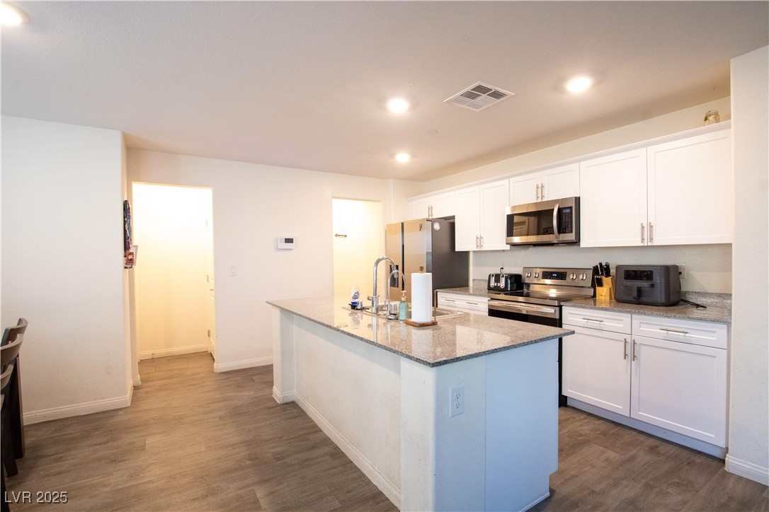 2678 Weathered Copper Avenue, North Las Vegas, Nevada image 2