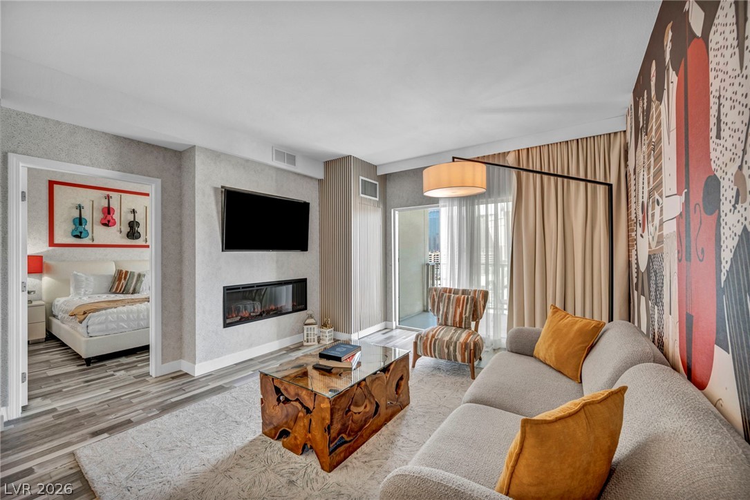 211 E Flamingo Road 1103