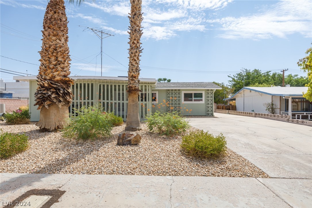 1105 I, Boulder City, Nevada image 1