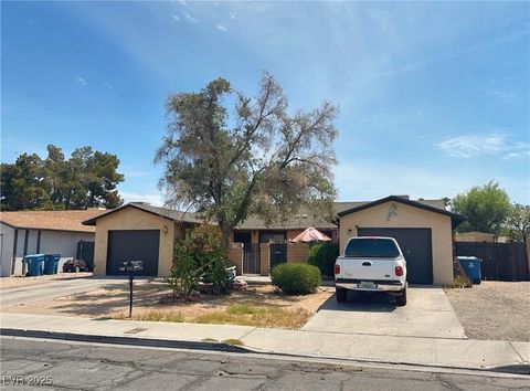 Photo of 1569 Hialeah Drive, Las Vegas, NV 89119 (MLS # 2682305)