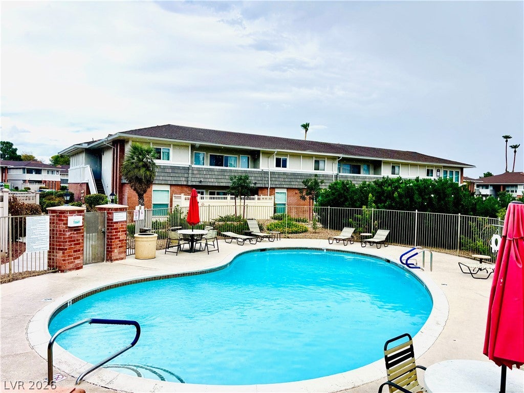 2838 Geary Place 4020
