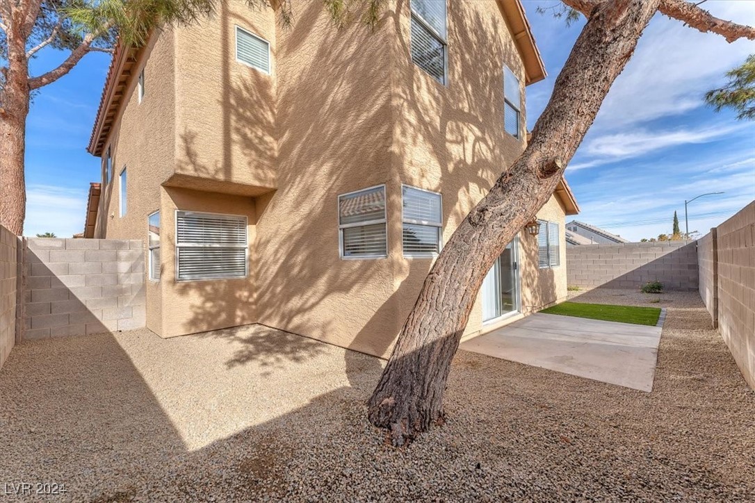 8329 Granite Peak Court, Las Vegas, Nevada image 22