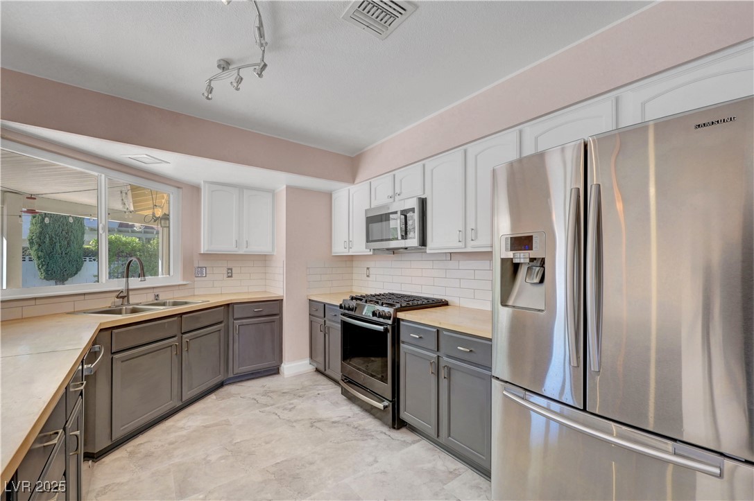8705 Orvieto Drive, Las Vegas, Nevada image 22