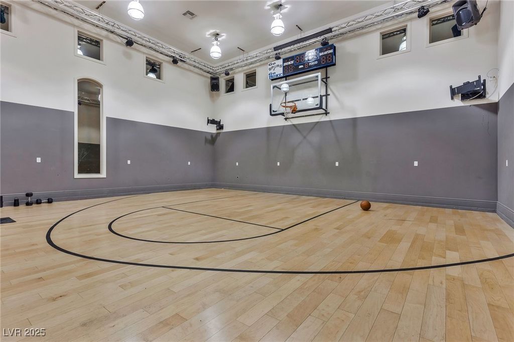 Photo of 5 Wood Creek Court, Las Vegas, NV 89141 (MLS # 2733089)