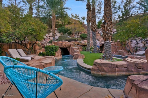 Tiny photo for 5 Wood Creek Court, Las Vegas, NV 89141 (MLS # 2733089)