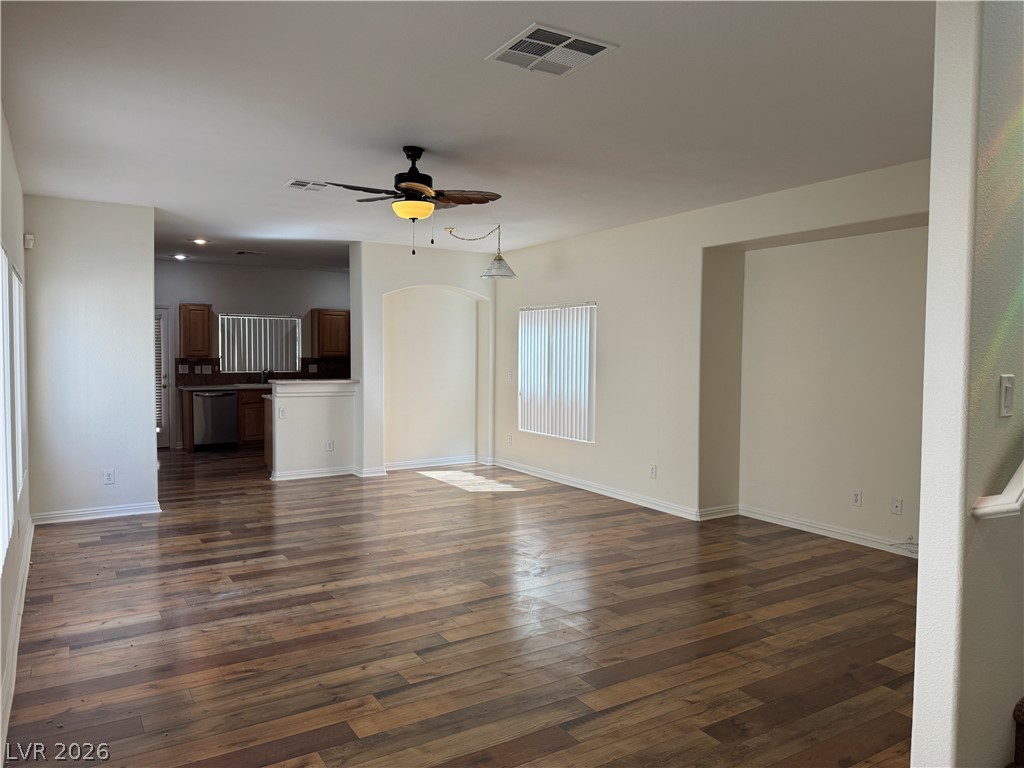 8930 Catfish Stream Avenue
