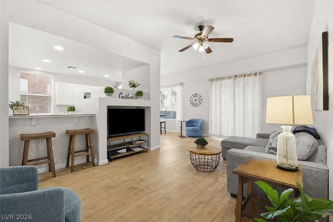 43 E Agate Avenue 209