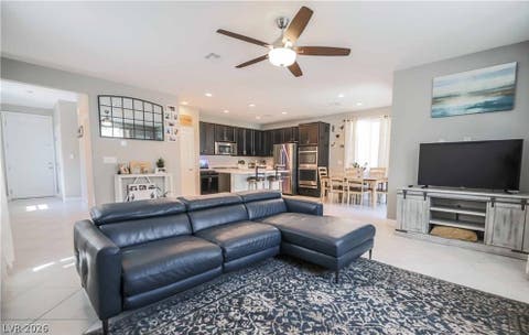 Tiny photo for 904 Cirrus Cloud Avenue, Las Vegas, NV 89138 (MLS # 2793456)