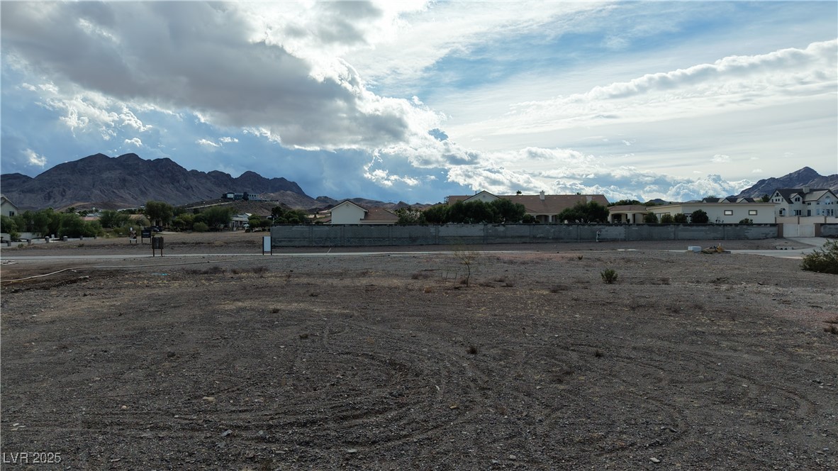 460 E Paradise Hills Drive