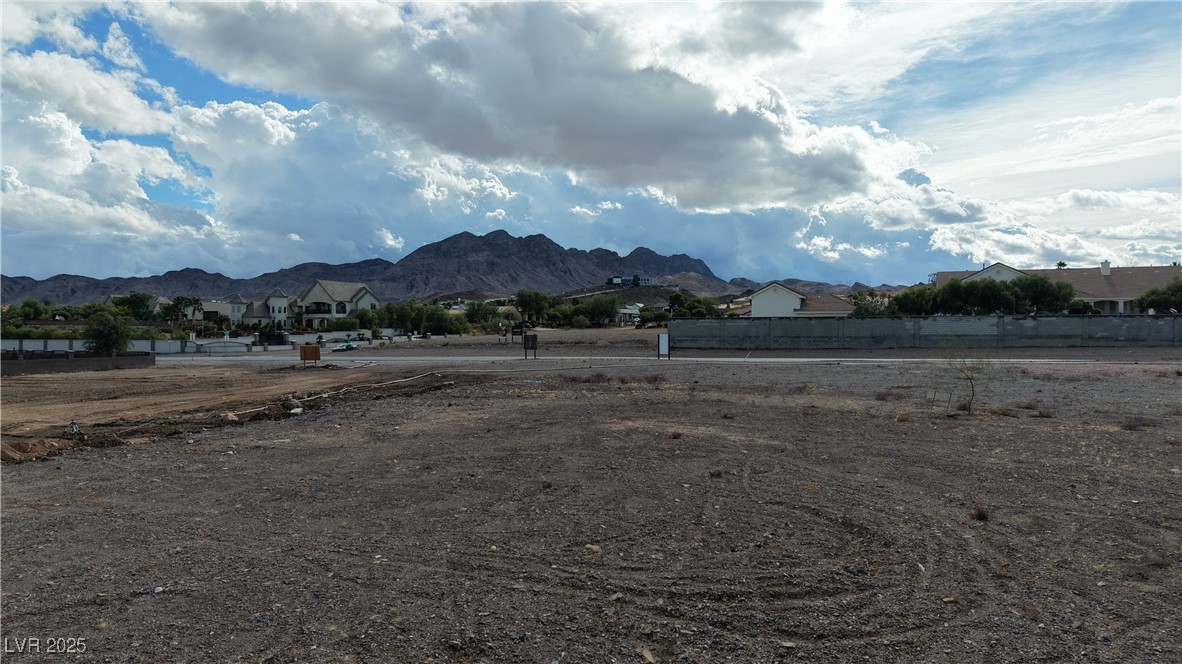 460 E Paradise Hills Drive