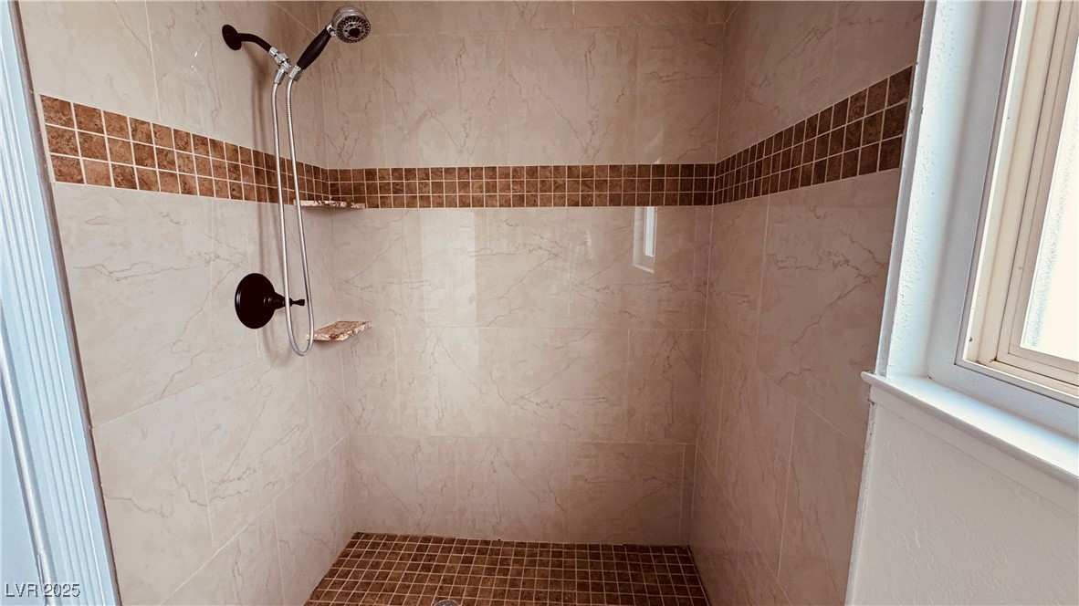 201 Redstone Street, Las Vegas, Nevada image 38