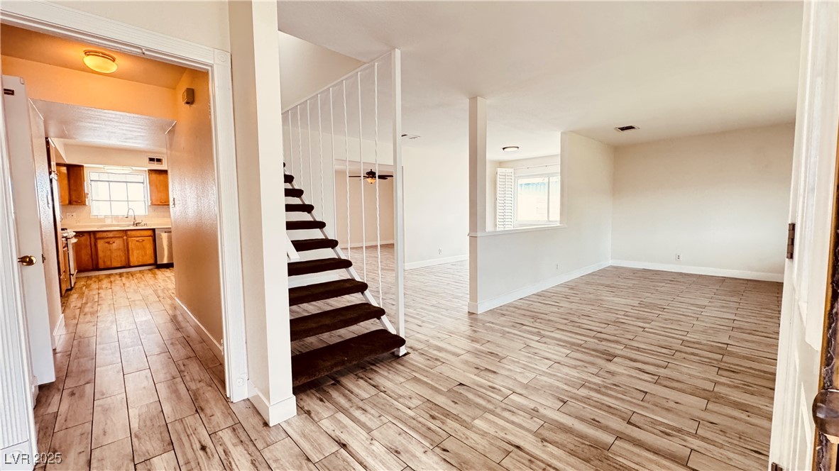 201 Redstone Street, Las Vegas, Nevada image 9