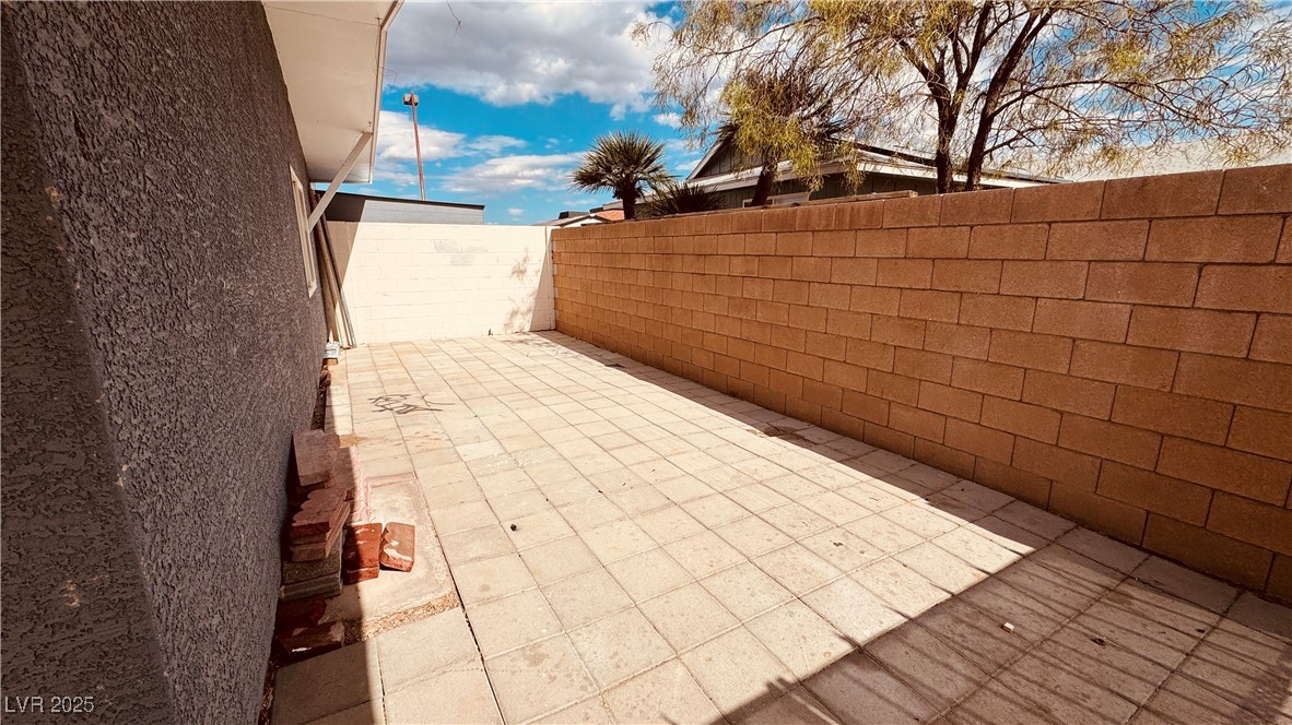 201 Redstone Street, Las Vegas, Nevada image 7