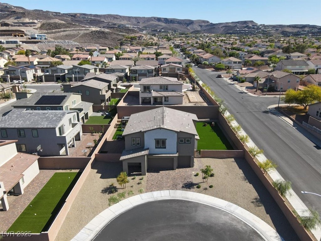 Henderson, Nevada 89012, United States, 5 Bedrooms Bedrooms, ,5 BathroomsBathrooms,Residential,Pending,127768