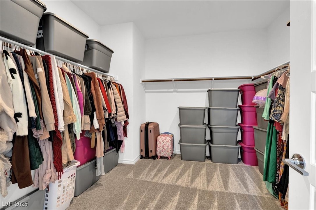 Henderson, Nevada 89012, United States, 5 Bedrooms Bedrooms, ,5 BathroomsBathrooms,Residential,Pending,127768