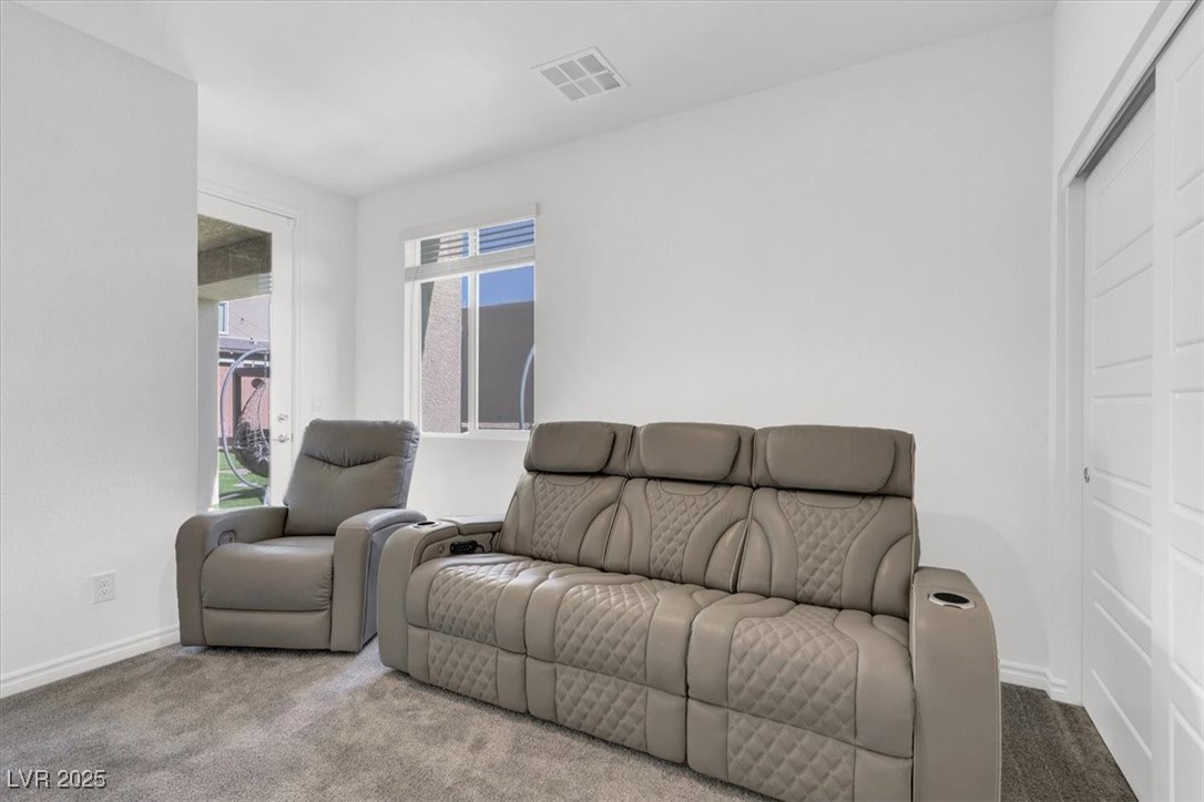 Henderson, Nevada 89012, United States, 5 Bedrooms Bedrooms, ,5 BathroomsBathrooms,Residential,Pending,127768