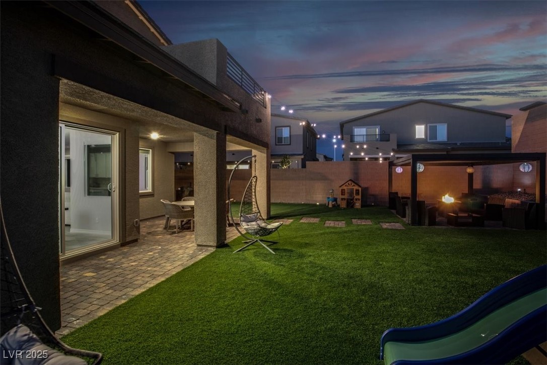 Henderson, Nevada 89012, United States, 5 Bedrooms Bedrooms, ,5 BathroomsBathrooms,Residential,Pending,127768