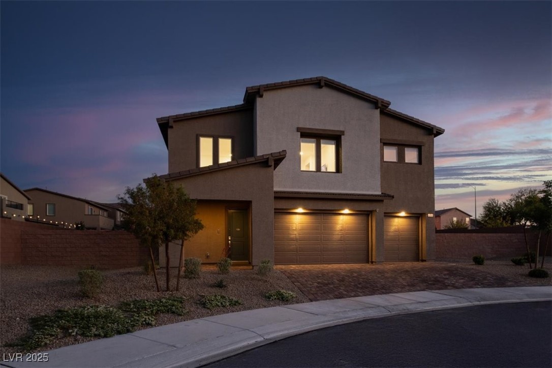 Henderson, Nevada 89012, United States, 5 Bedrooms Bedrooms, ,5 BathroomsBathrooms,Residential,Pending,127768