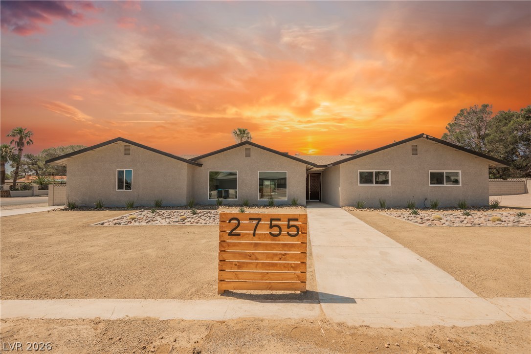 2755 S Torrey Pines Drive