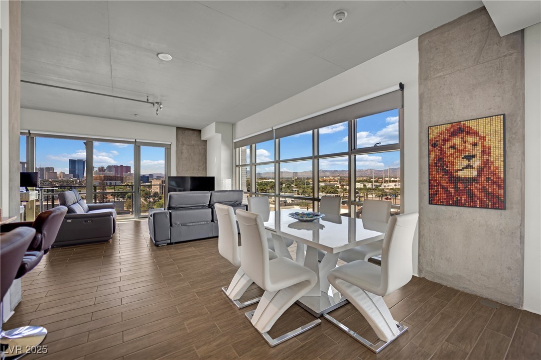 353 E Bonneville Avenue 626